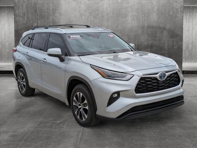 2021 Toyota Highlander Hybrid XLE