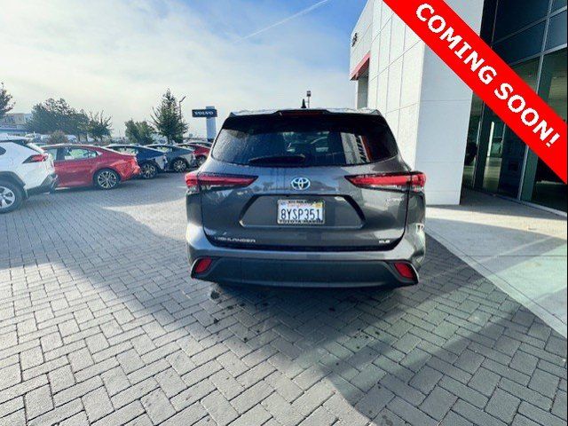 2021 Toyota Highlander Hybrid XLE