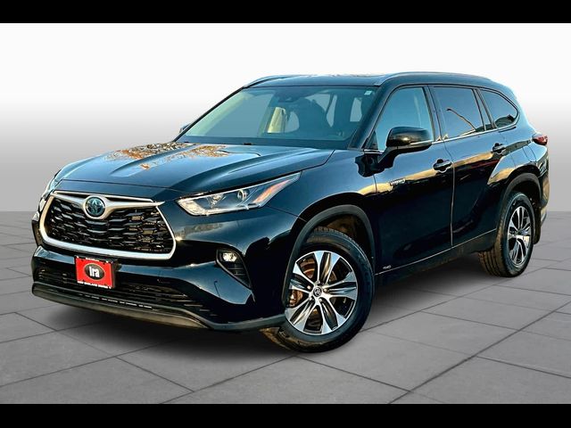 2021 Toyota Highlander Hybrid XLE