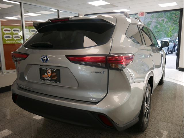 2021 Toyota Highlander Hybrid XLE