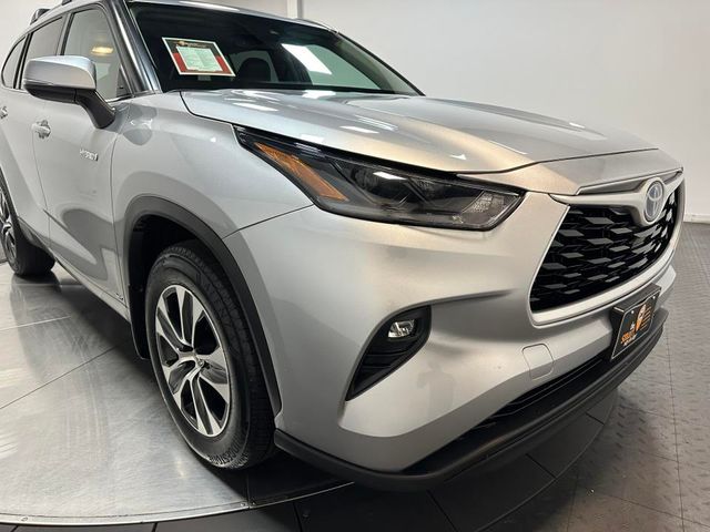 2021 Toyota Highlander Hybrid XLE