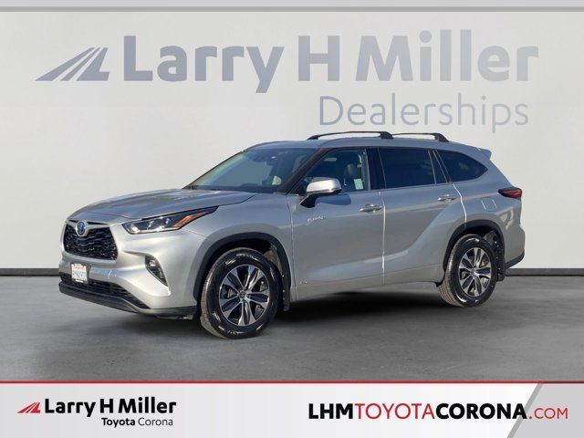 2021 Toyota Highlander Hybrid XLE