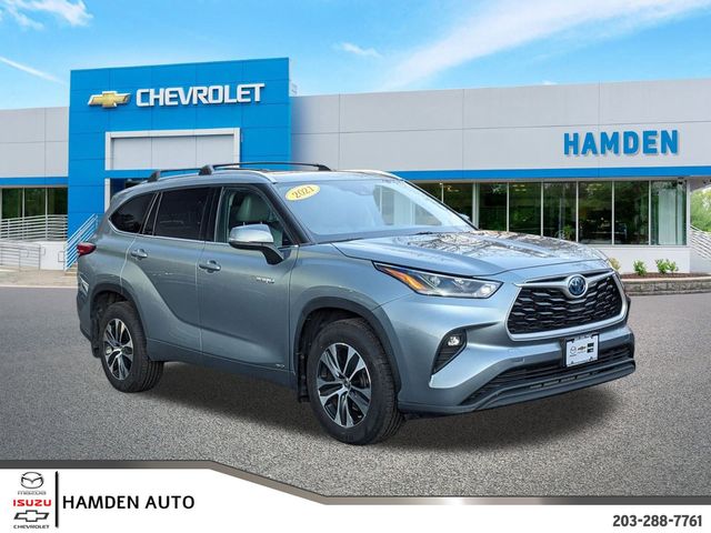 2021 Toyota Highlander Hybrid XLE