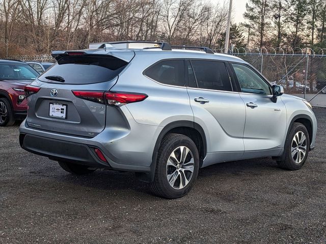 2021 Toyota Highlander Hybrid XLE