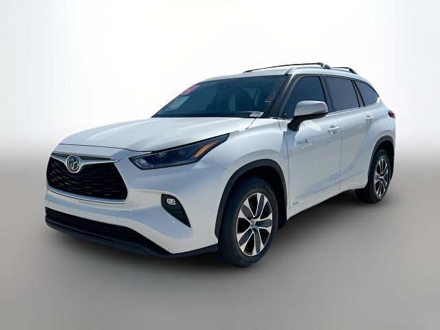 2021 Toyota Highlander Hybrid XLE