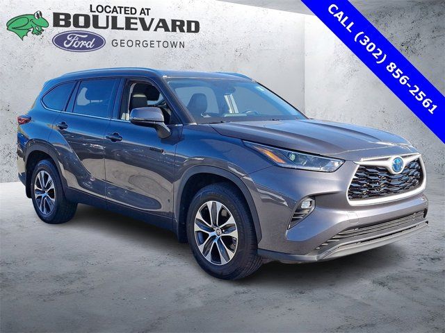 2021 Toyota Highlander Hybrid XLE