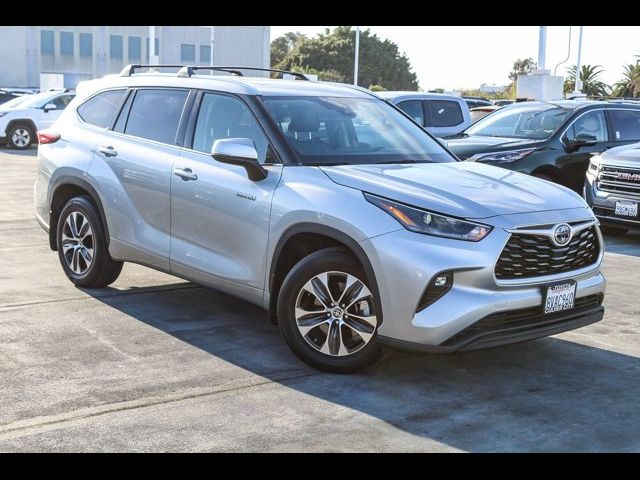 2021 Toyota Highlander Hybrid XLE