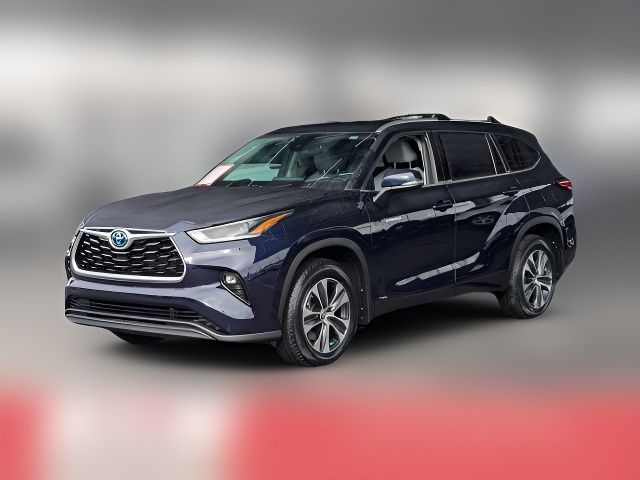 2021 Toyota Highlander Hybrid XLE