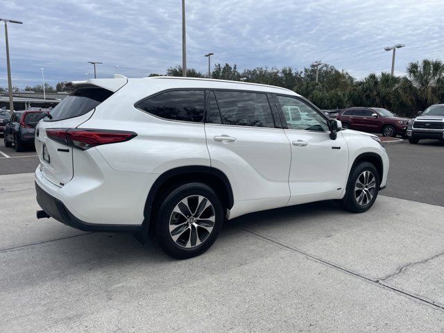 2021 Toyota Highlander Hybrid XLE