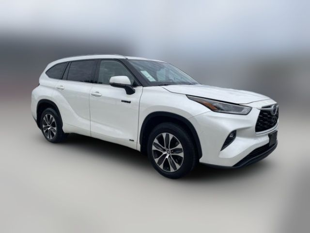 2021 Toyota Highlander Hybrid XLE