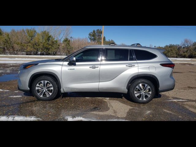 2021 Toyota Highlander Hybrid XLE