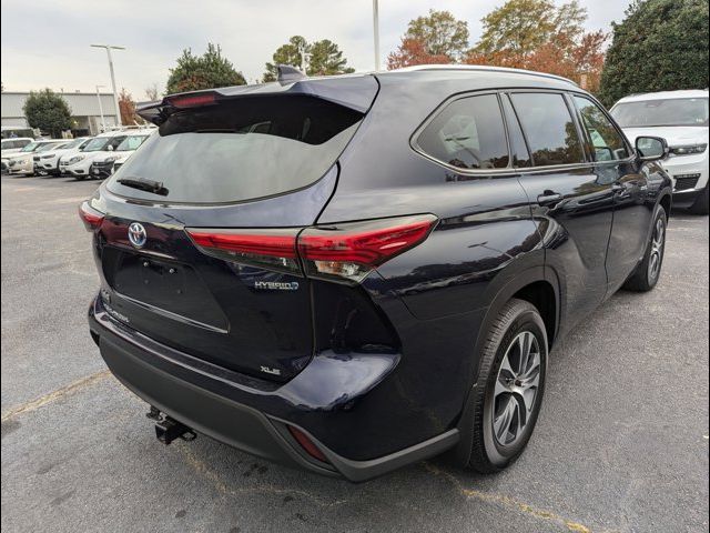 2021 Toyota Highlander Hybrid XLE