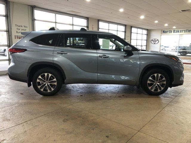 2021 Toyota Highlander Hybrid XLE