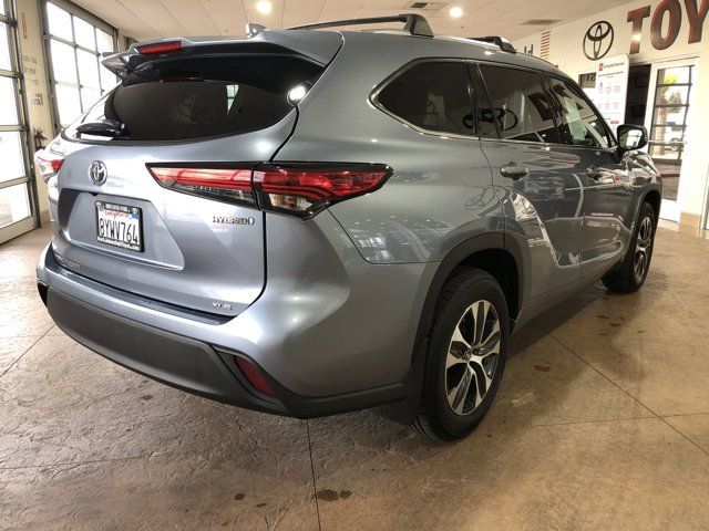 2021 Toyota Highlander Hybrid XLE