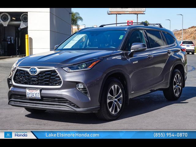 2021 Toyota Highlander Hybrid XLE