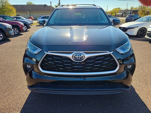 2021 Toyota Highlander Hybrid XLE