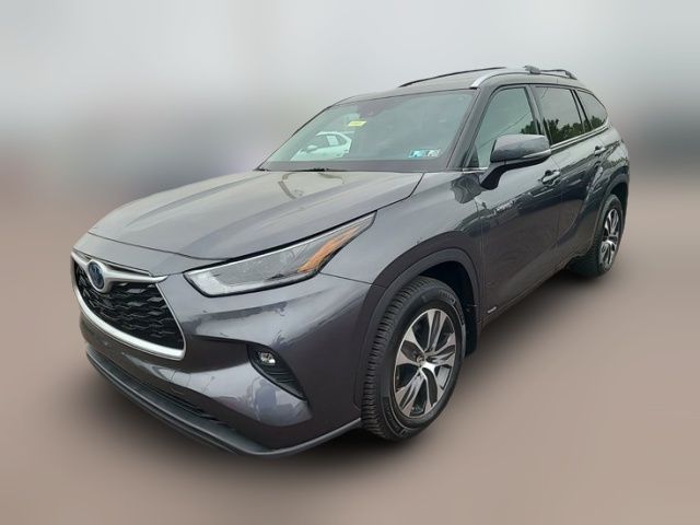 2021 Toyota Highlander Hybrid XLE