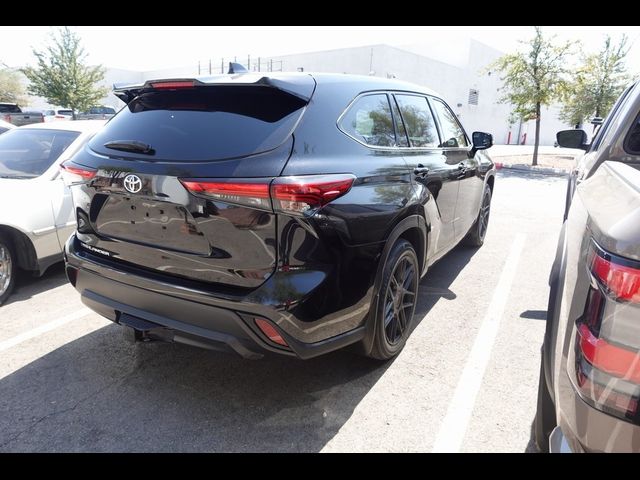 2021 Toyota Highlander L