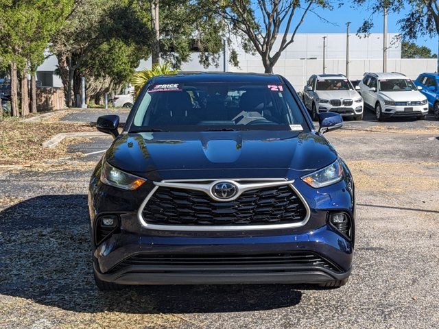 2021 Toyota Highlander LE