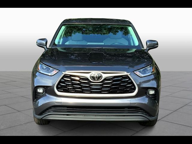 2021 Toyota Highlander LE