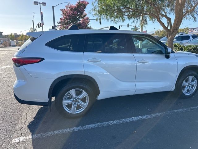 2021 Toyota Highlander LE