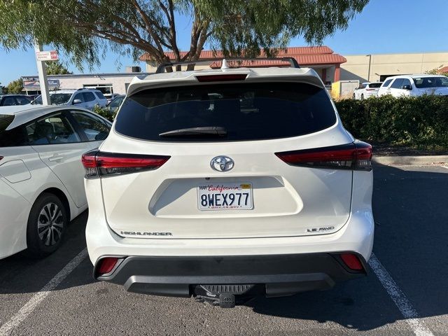 2021 Toyota Highlander LE