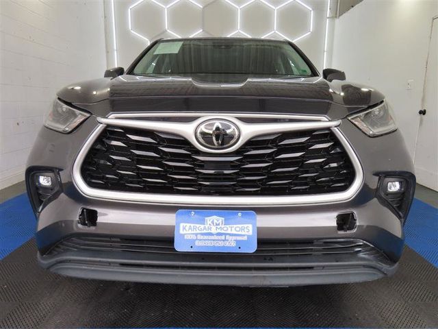 2021 Toyota Highlander LE