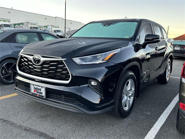 2021 Toyota Highlander LE