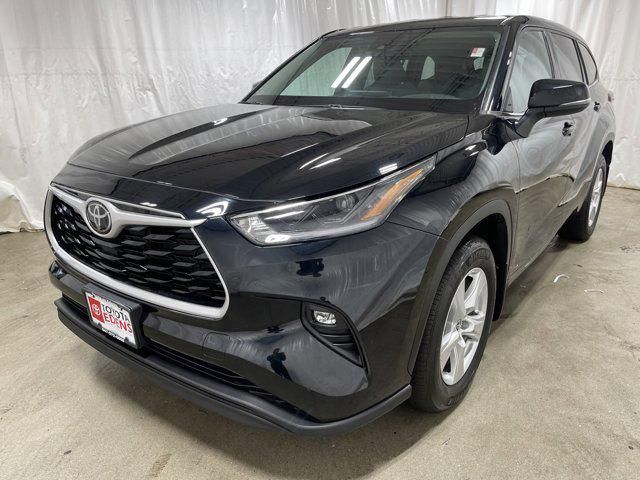 2021 Toyota Highlander LE