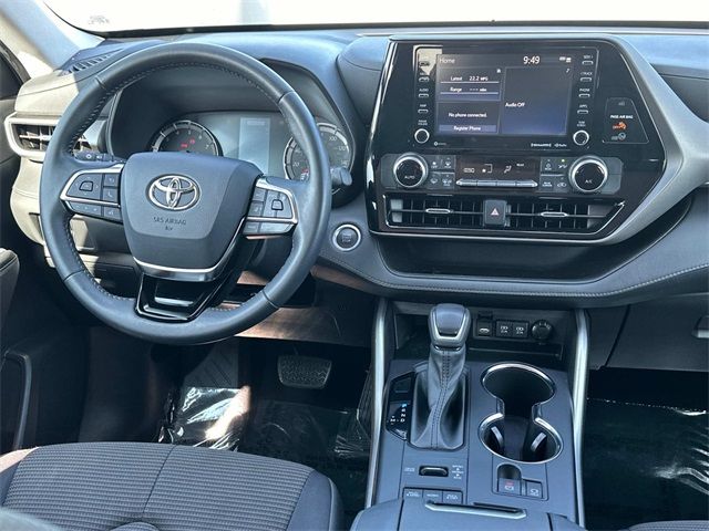 2021 Toyota Highlander LE