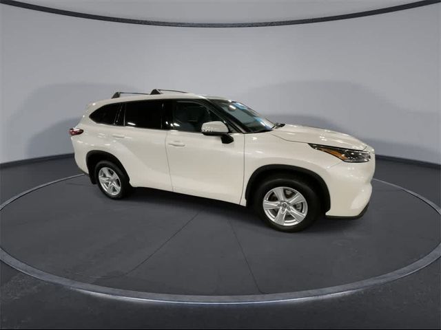 2021 Toyota Highlander LE