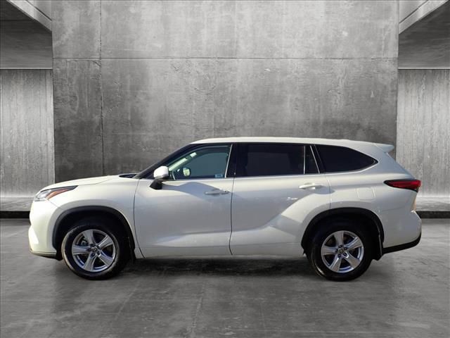 2021 Toyota Highlander LE