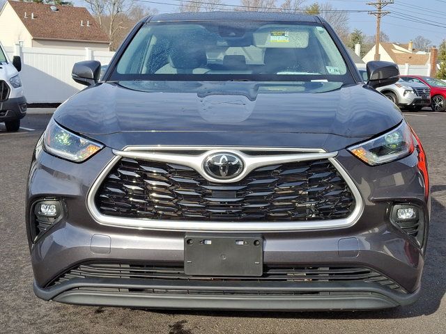 2021 Toyota Highlander LE