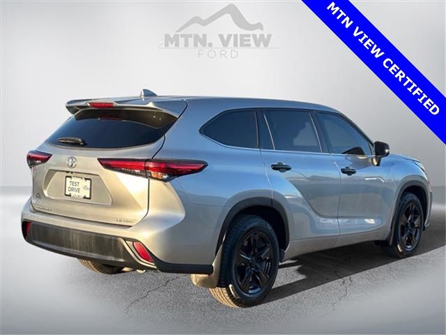 2021 Toyota Highlander LE