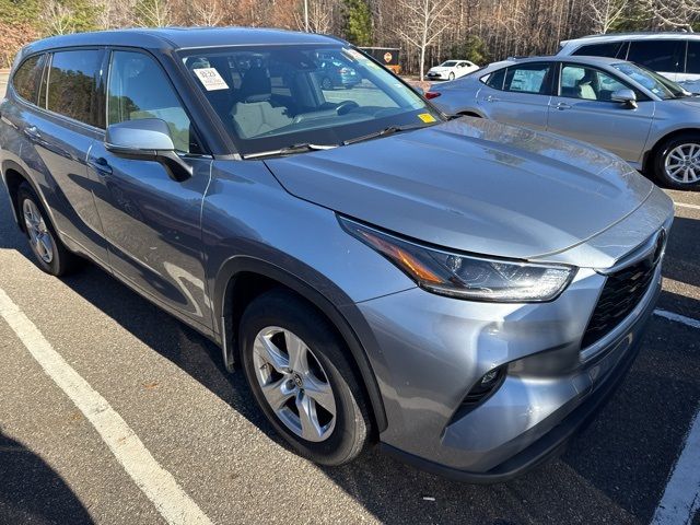 2021 Toyota Highlander LE