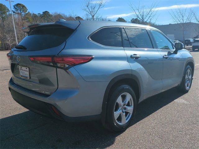 2021 Toyota Highlander LE