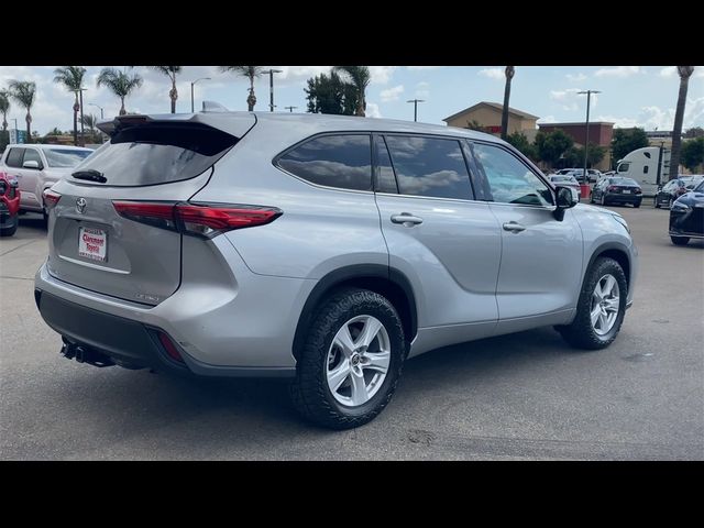 2021 Toyota Highlander LE