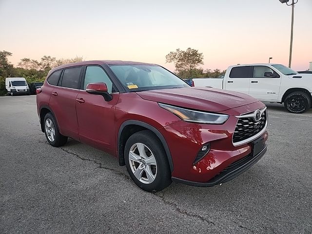 2021 Toyota Highlander LE