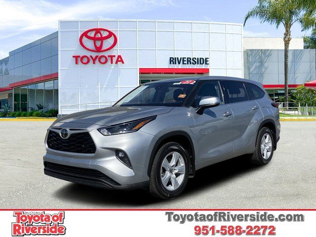 2021 Toyota Highlander LE