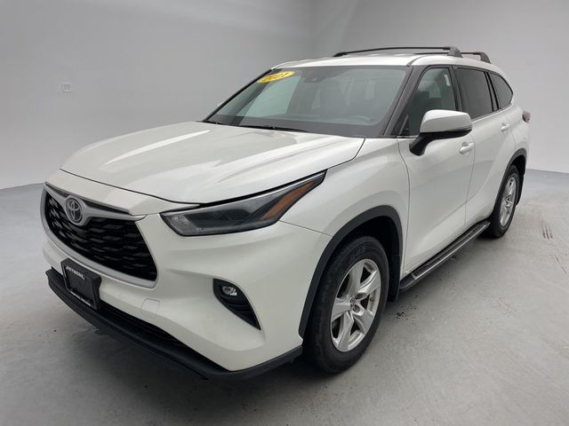 2021 Toyota Highlander LE