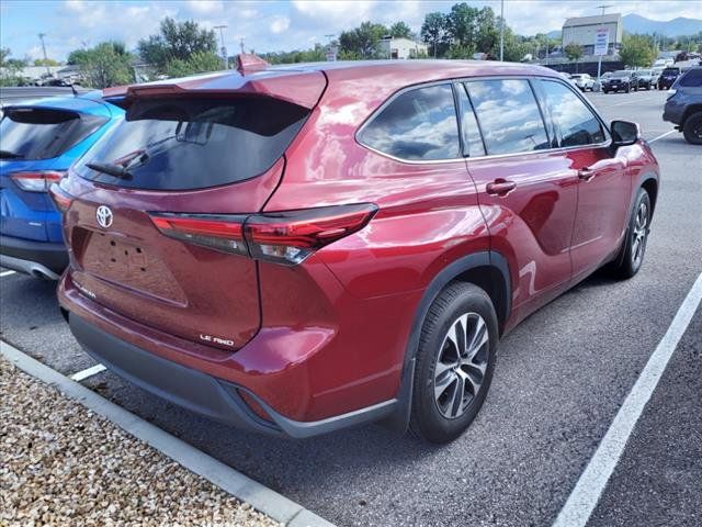 2021 Toyota Highlander LE