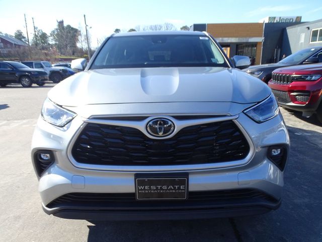 2021 Toyota Highlander LE