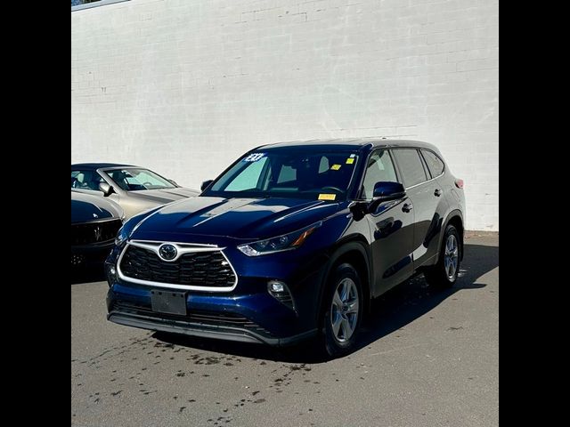 2021 Toyota Highlander LE