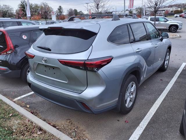 2021 Toyota Highlander LE