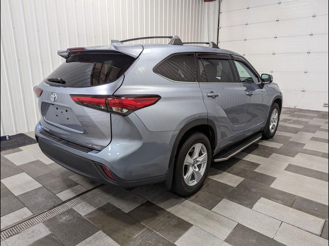 2021 Toyota Highlander LE