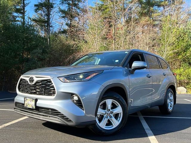 2021 Toyota Highlander LE