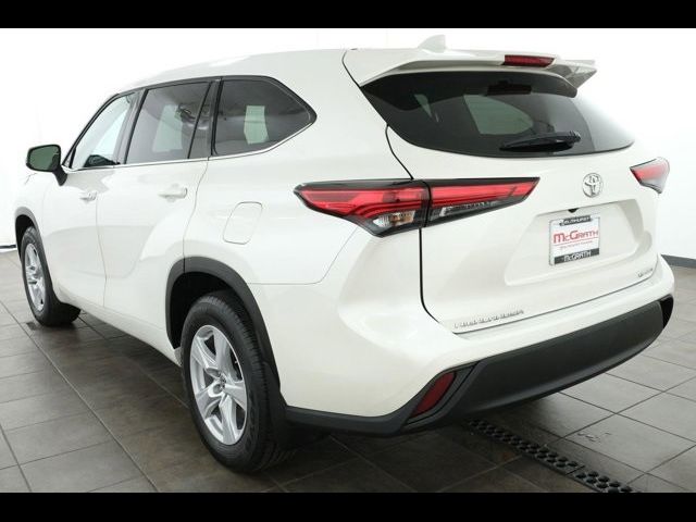 2021 Toyota Highlander LE