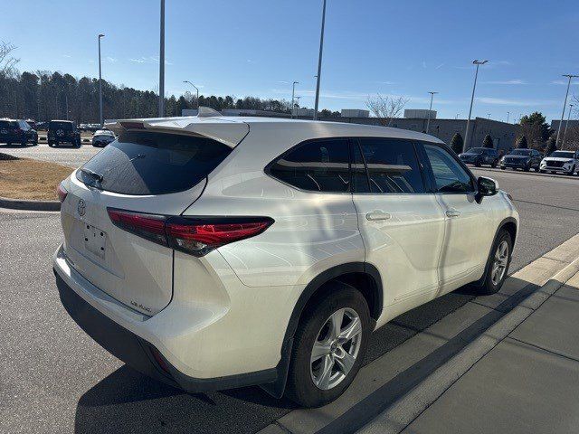 2021 Toyota Highlander LE