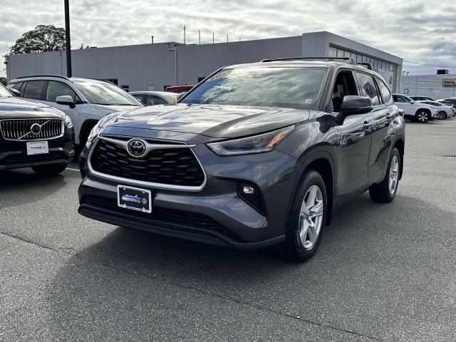 2021 Toyota Highlander LE