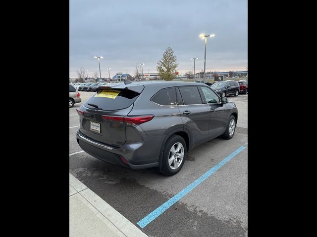 2021 Toyota Highlander LE